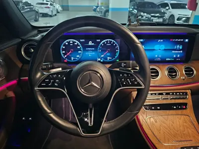 Mercedes-Benz E-Class 2021, 39033 км, за 26710.11 USD - фото 9