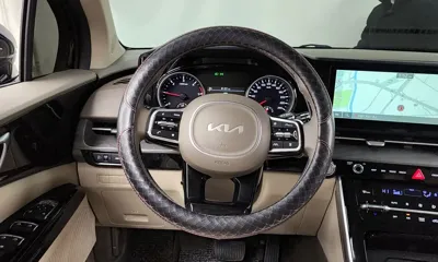 Kia Canival 2023, 65328 км, за 18051.73 USD - фото 13