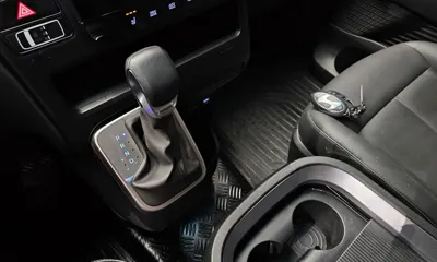 Hyundai Staria 2025, 16405 км, за 17876.87 USD - фото 9