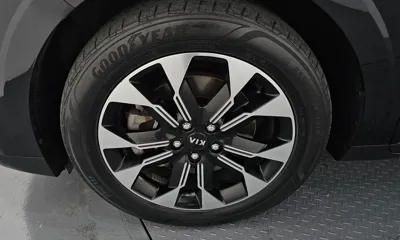 Kia Canival 2021, 74448 км, за 15562.9 USD