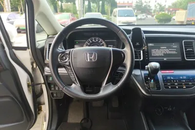 Honda Elysion 2016, 122000 км, за 13691 USD - фото 19