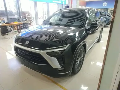 Nio ES8 · 2022 год