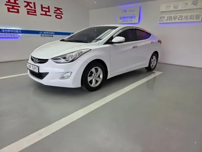 Hyundai Avante 2012, 139758 км, за 2341.92 USD