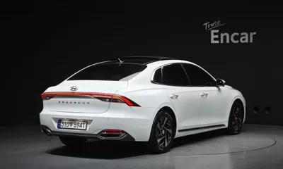 Hyundai Grandeur 2023, 82059 км, за 19516.02 USD