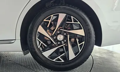 Hyundai Grandeur 2023, 82059 км, за 19516.02 USD - фото 21
