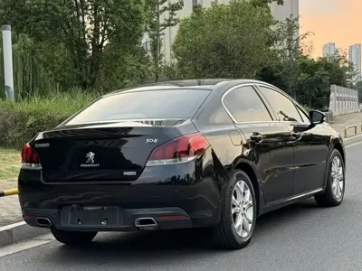 Peugeot 508 2015, 130000 км, за 2898.71 USD