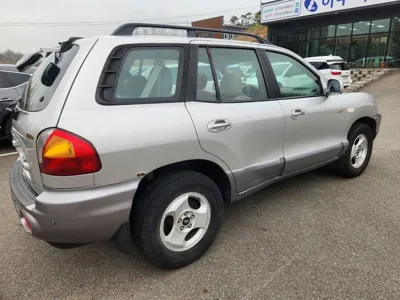 Hyundai Santafe 2004, 214282 км, за 1496.23 USD