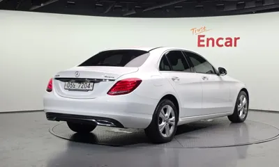 Mercedes-Benz C-Class 2018, 110741 км, за 10966.43 USD