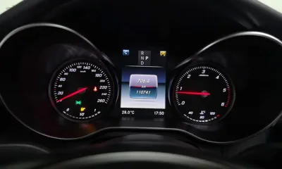 Mercedes-Benz C-Class 2018, 110741 км, за 10966.43 USD - фото 8