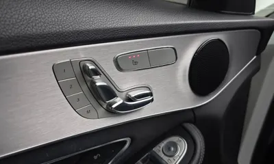 Mercedes-Benz C-Class 2018, 110741 км, за 10966.43 USD - фото 18