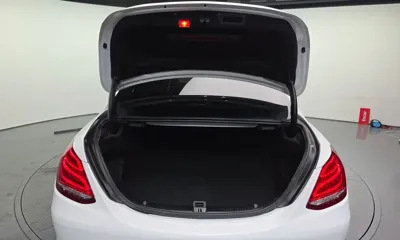 Mercedes-Benz C-Class 2018, 110741 км, за 10966.43 USD - фото 20
