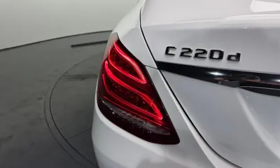 Mercedes-Benz C-Class 2018, 110741 км, за 10966.43 USD - фото 23