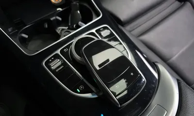 Mercedes-Benz C-Class 2018, 110741 км, за 10966.43 USD - фото 30