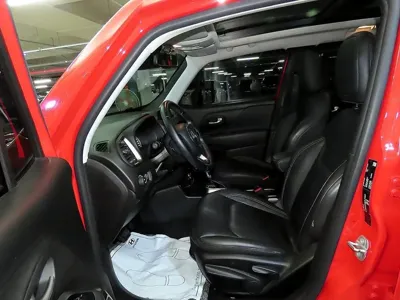 Jeep Renegade 2020, 152509 км, за 5281.6 USD - фото 6