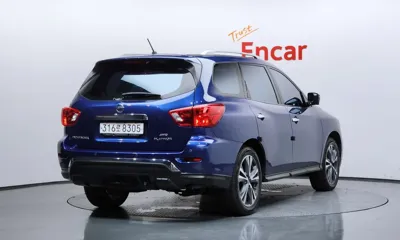 Nissan Pathfinder 2018, 89585 км, за 7811.08 USD