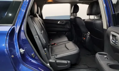 Nissan Pathfinder 2018, 89585 км, за 7811.08 USD - фото 11