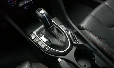 Hyundai Veloster 2018, 114880 км, за 6276.84 USD - фото 9