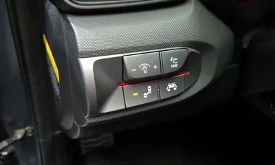 Hyundai Veloster 2018, 114880 км, за 6276.84 USD - фото 13