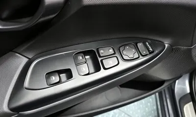 Hyundai Veloster 2018, 114880 км, за 6276.84 USD - фото 17