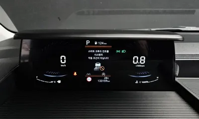 Hyundai Staria 2022, 133159 км, за 14651.29 USD - фото 8