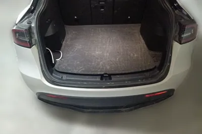 Tesla Model Y · 2022 год