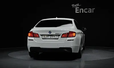 BMW 5-Series 2016, 82860 км, за 10726.12 USD
