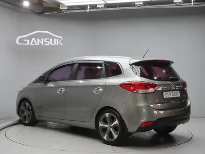 Kia Carens 2015, 202983 км, за 2974.62 USD