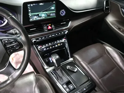 Hyundai Grandeur 2019, 120133 км, за 8205.33 USD - фото 9