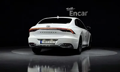 Hyundai Grandeur 2022, 73441 км, за 16187.64 USD
