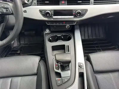 Audi A4L 2020, 100100 км, за 17186.25 USD - фото 9