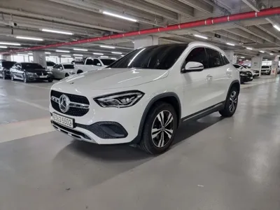 Mercedes-Benz GLA-Class · 2021 год