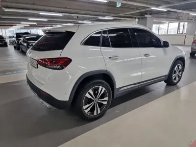 Mercedes-Benz GLA-Class 2021, 16644 км, за 25748.81 USD