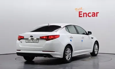 Kia K5 2012, 161729 км, за 2379.69 USD