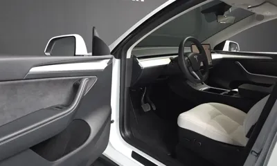 Tesla Model Y 2024, 20773 км, за 28599.36 USD - фото 10