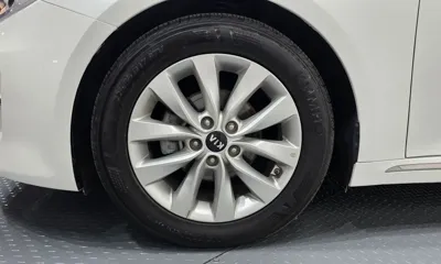 Kia K5 2016, 98634 км, за 6482.09 USD