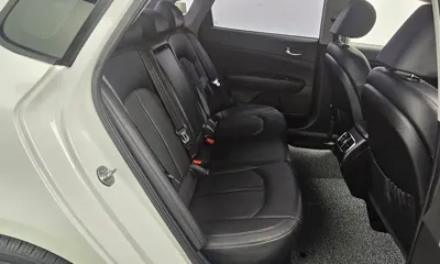 Kia K5 2016, 98634 км, за 6482.09 USD - фото 11