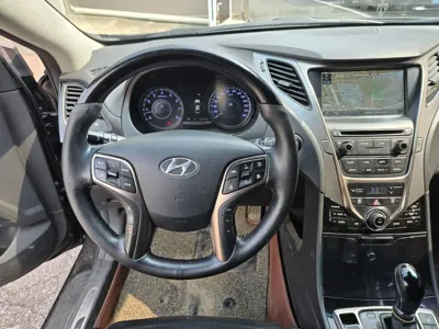 Hyundai Grandeur 2014, 210510 км, за 1889.25 USD - фото 9
