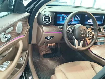 Mercedes-Benz E-Class 2020, 57699 км, за 30649.64 USD - фото 16