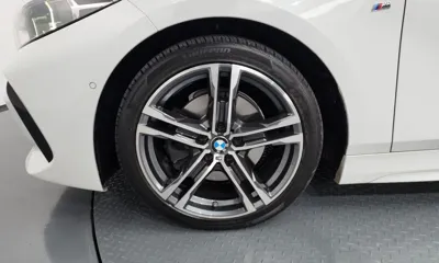 BMW 1-Series 2021, 104684 км, за 14113.17 USD