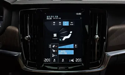 Volvo V90 2021, 43263 км, за 24377.55 USD - фото 14