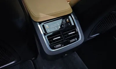 Volvo V90 2021, 43263 км, за 24377.55 USD - фото 19