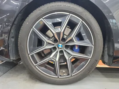 BMW 5-Series 2024, 31071 км, за 33477.75 USD - фото 8