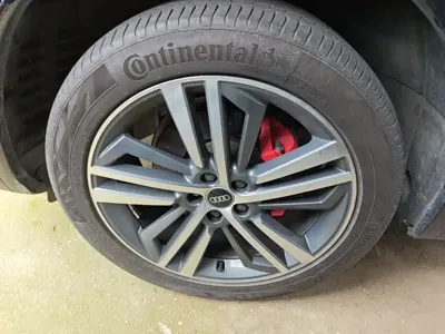 Audi Q5L 2022, 35800 км, за 25646.94 USD - фото 23