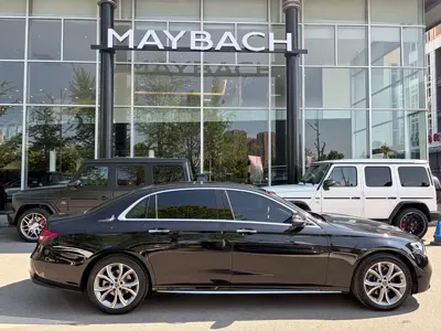 Mercedes-Benz E-Class 2022, 45000 км, за 36623.77 USD