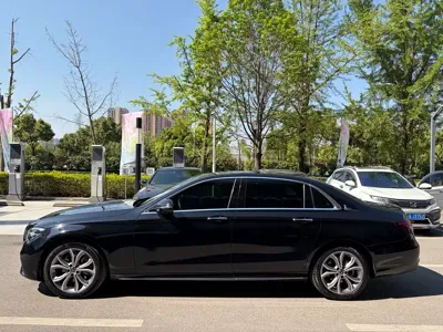 Mercedes-Benz E-Class 2022, 45000 км, за 36623.77 USD - фото 6