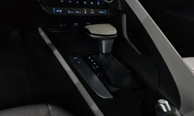 Hyundai Avante 2023, 116556 км, за 8861.76 USD - фото 9