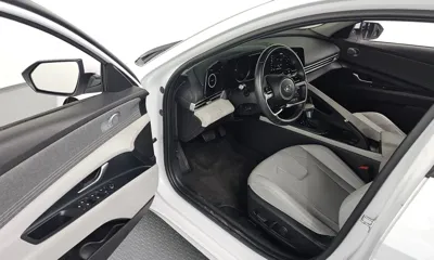 Hyundai Avante 2023, 116556 км, за 8861.76 USD - фото 10