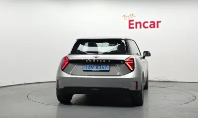MINI Cooper 2024, 23 км, за 27763.11 USD