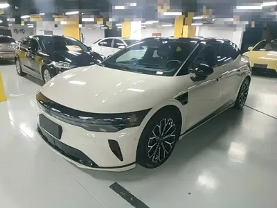 Zeekr 极氪007GT 2025, 15900 км, за 25012.82 USD