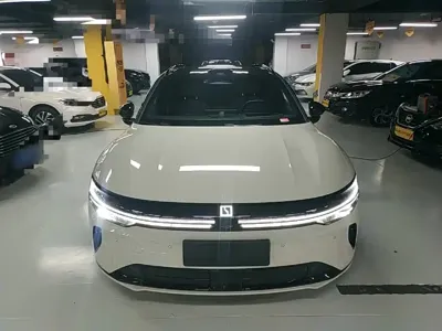 Zeekr 极氪007GT 2025, 15900 км, за 25012.82 USD